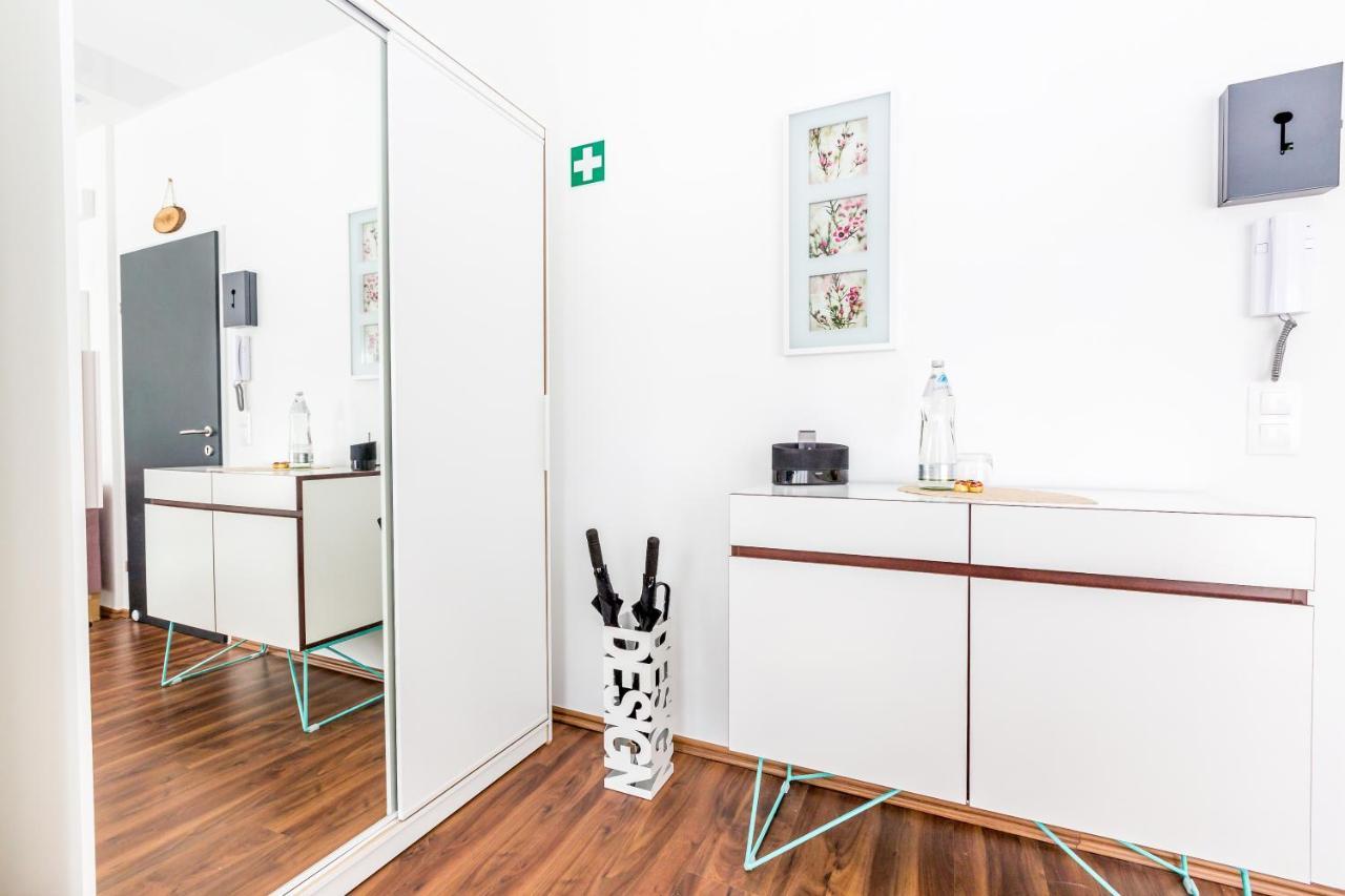 וינה Simtown Suite Apartments מראה חיצוני תמונה