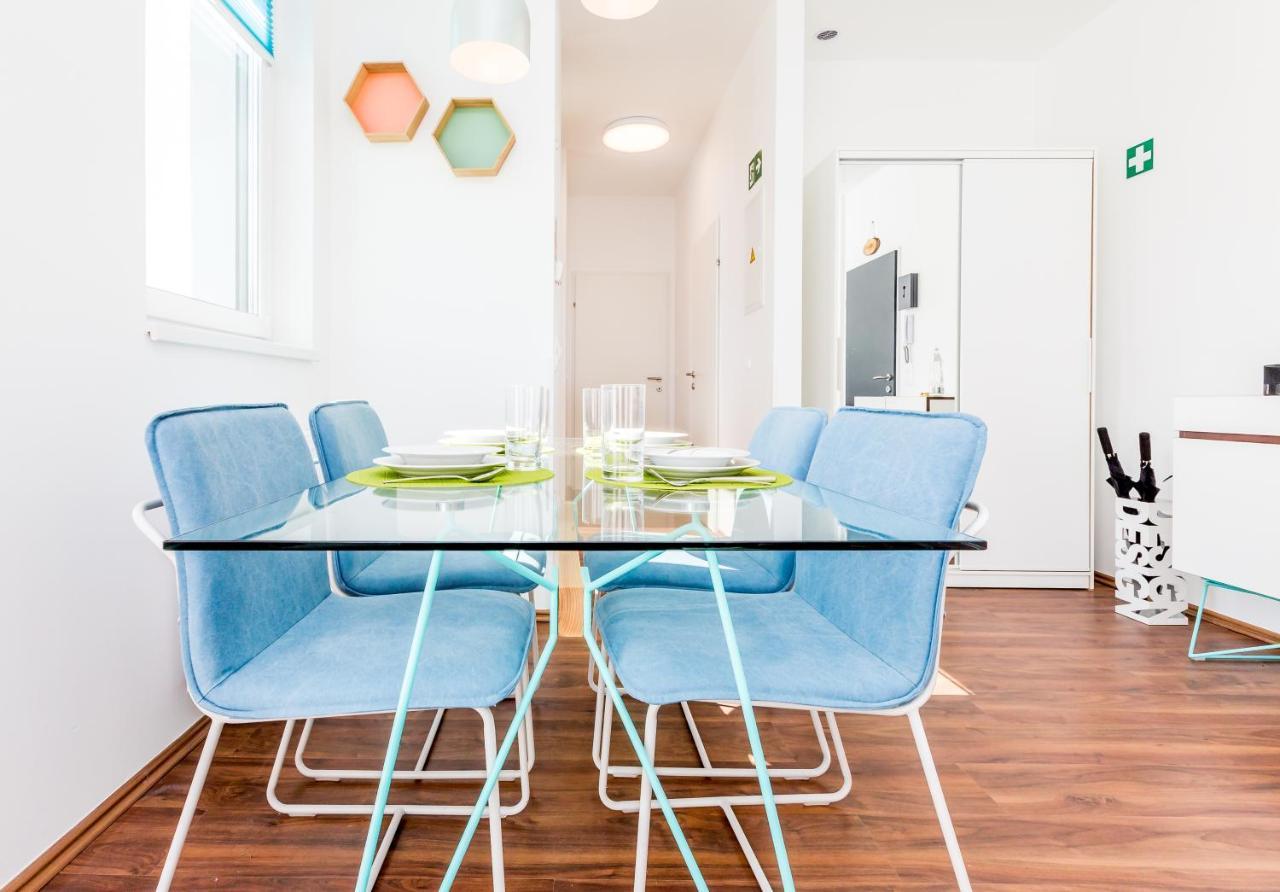 וינה Simtown Suite Apartments מראה חיצוני תמונה
