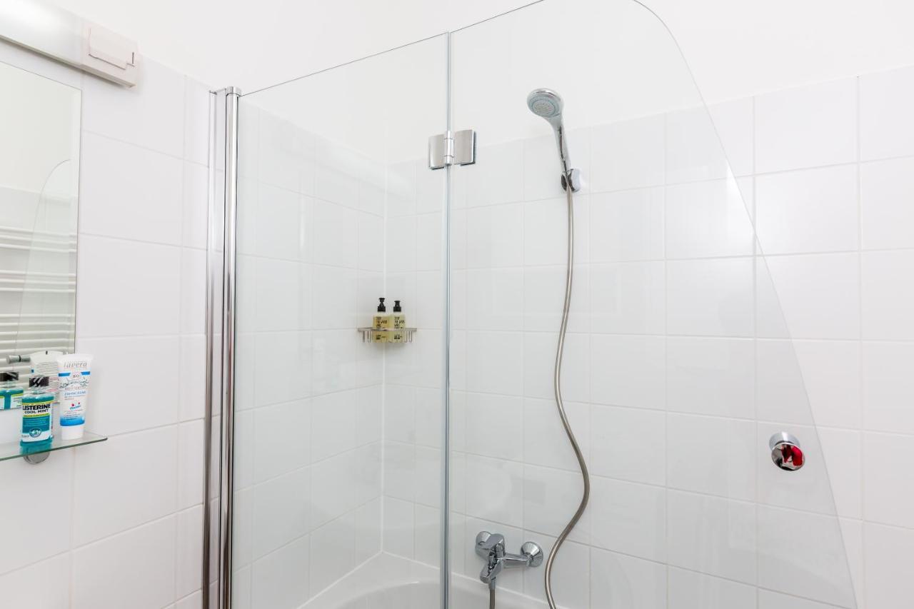 וינה Simtown Suite Apartments מראה חיצוני תמונה