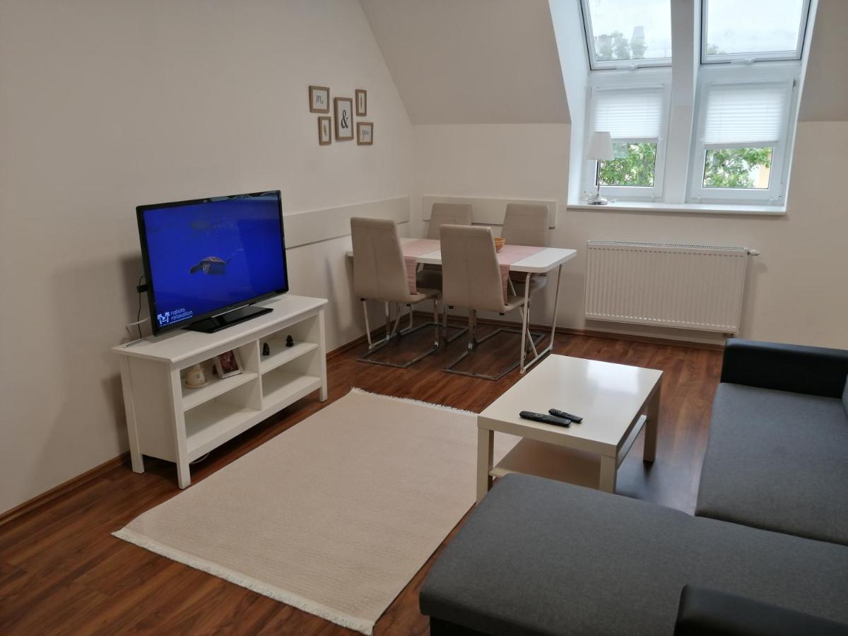 וינה Simtown Suite Apartments מראה חיצוני תמונה