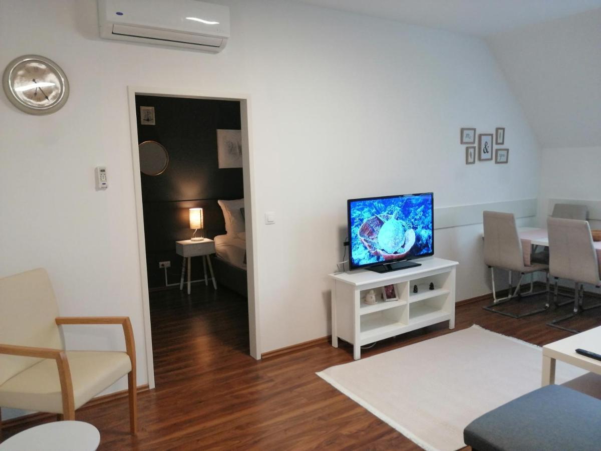 וינה Simtown Suite Apartments מראה חיצוני תמונה